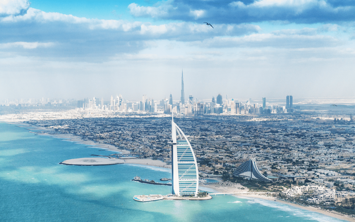 creuer a Dubai des de Terrassa amb serveis premium a bord